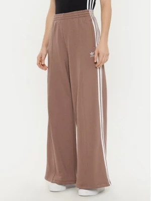 adidas Spodnie dresowe 3-Stripes JC5762 Beżowy Wide Leg