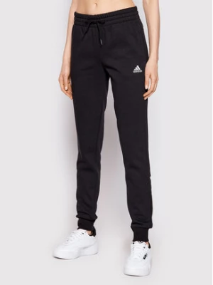 adidas Spodnie dresowe Essentials Fleece GM5547 Czarny Regular Fit