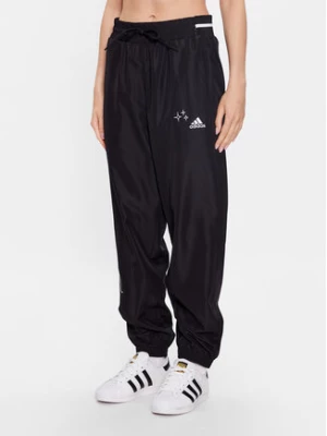 adidas Spodnie dresowe IJ8751 Czarny Loose Fit