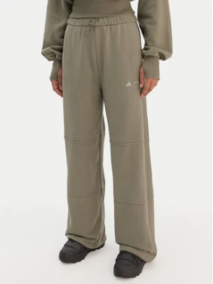 adidas Spodnie dresowe JM1099 Zielony Regular Fit