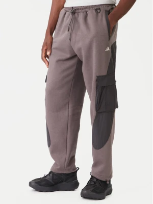 adidas Spodnie dresowe JV8022 Brązowy Regular Fit