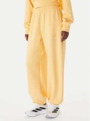 adidas Spodnie dresowe Soft Lux KA7020 Pomarańczowy Loose Fit