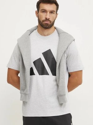 adidas t-shirt bawełniany Essentials męski kolor szary z aplikacją JE8946