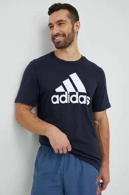 adidas t-shirt bawełniany kolor granatowy z nadrukiem IC9348