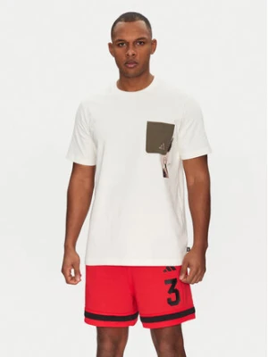 adidas T-Shirt Lens Elevated Pocket Graphic JJ3928 Biały Loose Fit