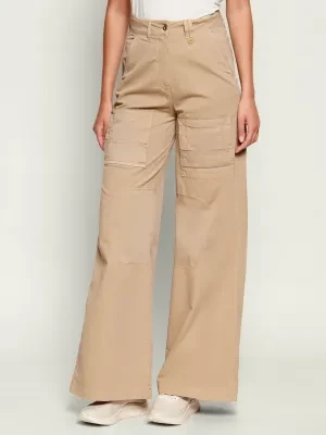 Aeronautica Militare Spodnie | Loose fit