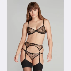 Agent Provocateur Pas do pończoch