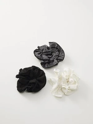 Akcesoria do stylizacji włosów Pieces