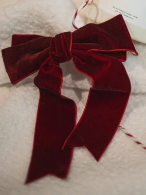 Aksamitna kokarda do włosów na spince - czarna LAIF