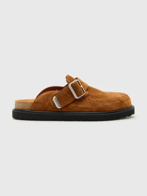 AllSaints klapki zamszowe Randal Mule męskie kolor brązowy M003FC