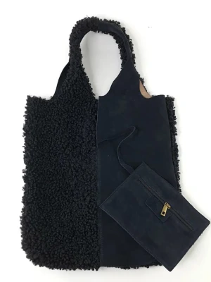 Amara Skórzana torebka "Teddy" w kolorze czarnym - 37 x 40 x 2 cm rozmiar: onesize