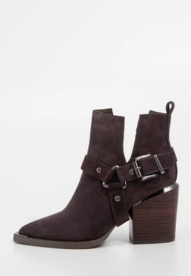 Ankle boot Alma en Pena