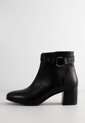 Ankle boot Jonak