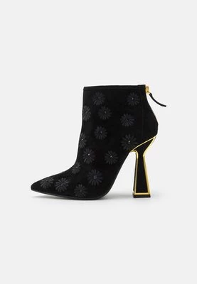 Ankle boot Kat Maconie