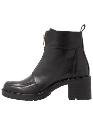 Ankle boot Kiomi