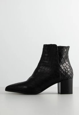 Ankle boot Minelli