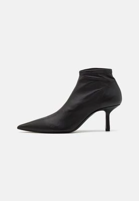 Ankle boot NEOUS