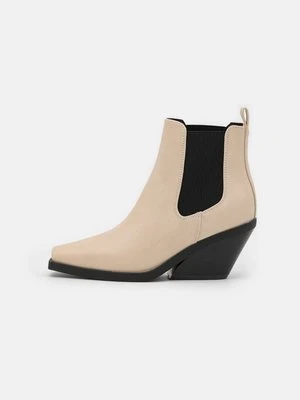 Ankle boot ONLY SHOES