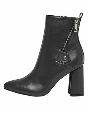 Ankle boot ONLY SHOES