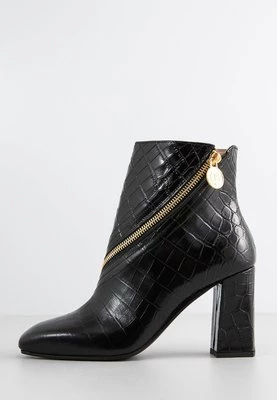 Ankle boot Pollini