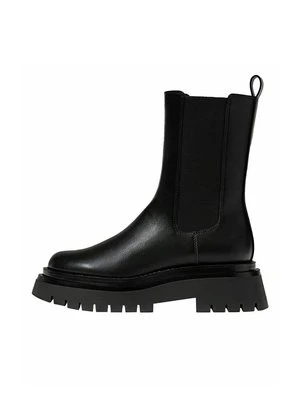 Ankle boot Stradivarius