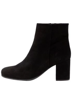 Ankle boot Unisa