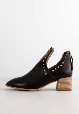 Ankle boot Unisa