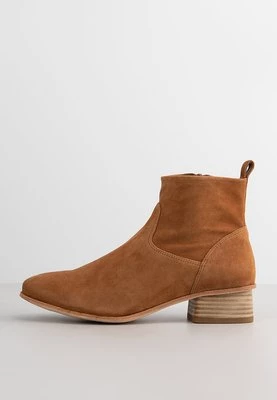 Ankle boot Unisa