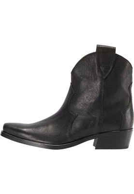 Ankle boot usha