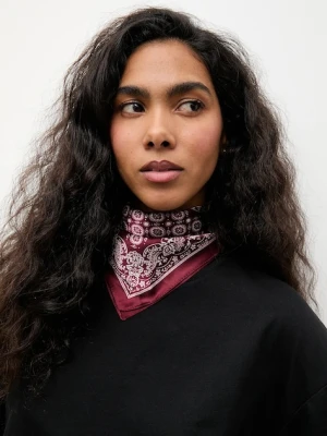 Answear.LAB apaszka jedwabna