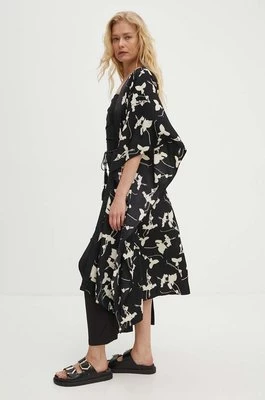 Answear Lab kimono kolor czarny oversize wzorzysta