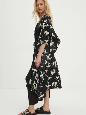 Answear Lab kimono kolor czarny oversize wzorzysta