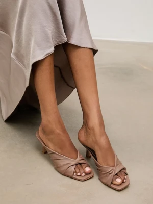 Answear.LAB klapki na szpilce damskie skórzane