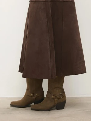 Answear.LAB kowbojki zamszowe kolor brązowy na słupku