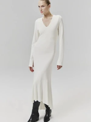 Answear.LAB sukienka kolor beżowy midi prosta