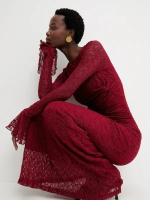 Answear.LAB sukienka kolor bordowy maxi dopasowana