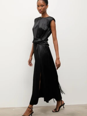 Answear.LAB sukienka kolor czarny midi rozkloszowana