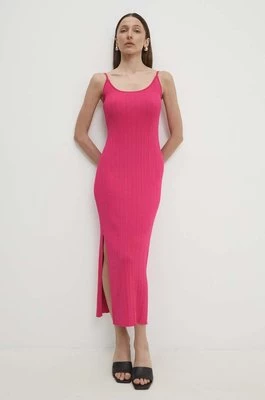 Answear Lab sukienka kolor różowy midi dopasowana