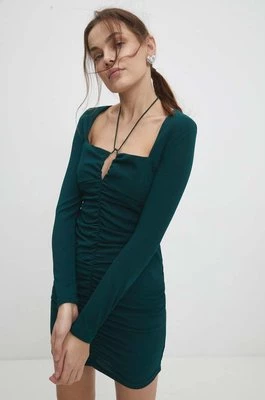 Answear Lab sukienka kolor zielony mini dopasowana