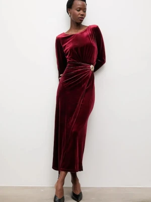 Answear.LAB sukienka welurowa kolor bordowy maxi dopasowana