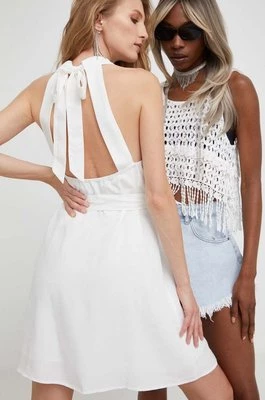 Answear Lab sukienka X kolekcja limitowana BE SHERO kolor biały mini rozkloszowana