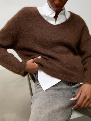 Answear.LAB sweter damski z dodatkiem wełny brązowy