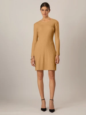 APART Sukienka dzianinowa w kolorze jasnobrązowym rozmiar: 38