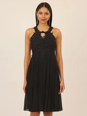 APART Sukienka w kolorze czarnym rozmiar: 42