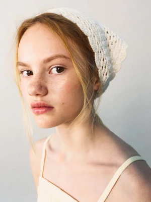 Apaszka z szydełkowej dzianiny kremowy / écru - Dzieci - Rozmiar uniwersalny - MANGO KIDS