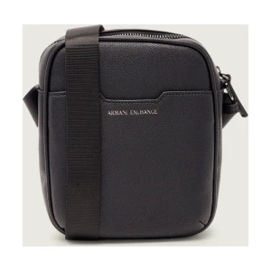 Armani Exchange Reporterka