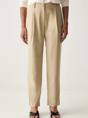 Armani Exchange spodnie carrot damskie beżowy