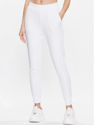 Armani Exchange Spodnie dresowe 3RYP85 YJ3NZ 1000 Biały Regular Fit