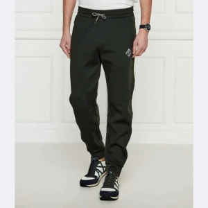 Armani Exchange Spodnie dresowe | Regular Fit