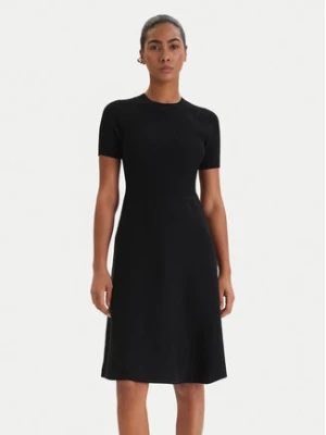 Armani Exchange Sukienka dzianinowa XW001885 AF10352 Czarny Regular Fit
